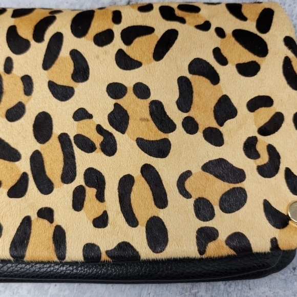 NWT Street Level | Leopard Clutch with Multiple Zipper Sections - Picture 6 of 7